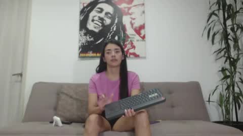 Snapshot of harrycum4you chatting on 07-02-26, 02:44 hannaandharri online show from 07-02-26, 02:44