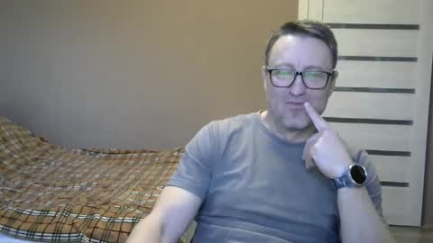 Snapshot of harrysnake chatting on 12-21-24, 06:09 HarrySnake online show from 12-21-24, 06:09