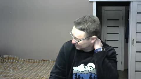 Snapshot of harrysnake chatting on 01-27-25, 06:41 HarrySnake online show from 01-27-25, 06:41