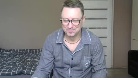 Snapshot of harrysnake chatting on 02-16-25, 08:10 HarrySnake online show from 02-16-25, 08:10