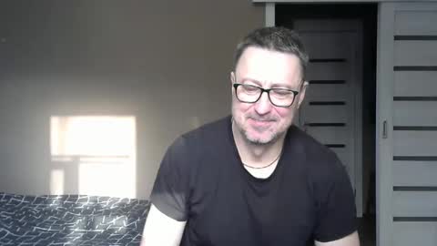 Snapshot of harrysnake chatting on 02-21-25, 06:40 HarrySnake online show from 02-21-25, 06:40