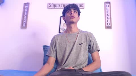 Snapshot of harrythomson1 chatting on 03-08-25, 11:16 harry thomson online show from 03-08-25, 11:16