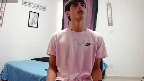 Snapshot of harrythomson1 chatting on 10-12-25, 07:24 harry thomson online show from 10-12-25, 07:24