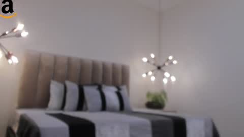 Snapshot of harryy_joness chatting on 12-27-24, 08:39 Harry Jones online show from 12-27-24, 08:39