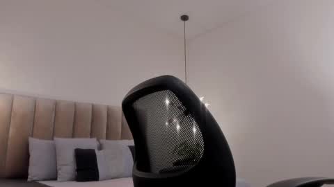 Snapshot of harryy_joness chatting on 02-09-25, 05:43 Harry Jones online show from 02-09-25, 05:43