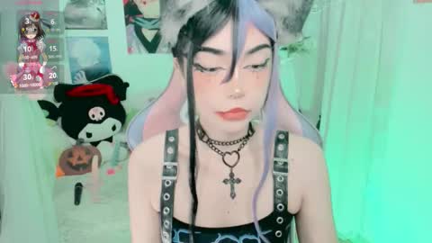 Snapshot of haru_lee chatting on 10-15-25, 02:33 Haru online show from 10-15-25, 02:33