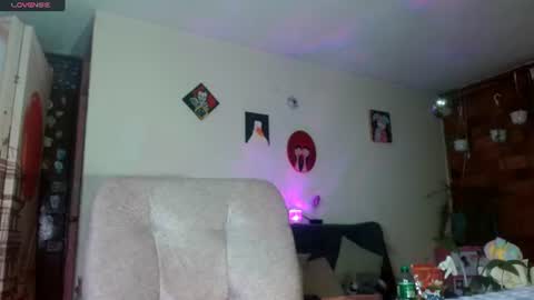 Snapshot of harypeath_ chatting on 07-21-26, 05:32 Im Emily and I could be the love of your life online show from 07-21-26, 05:32