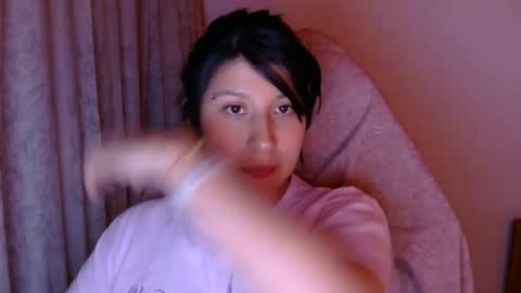 Snapshot of hasley_bbylee chatting on 06-23-26, 03:59 lady online show from 06-23-26, 03:59
