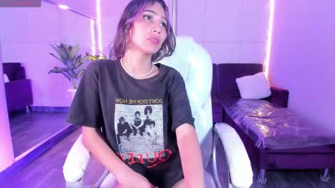 HasleyCarter online show from 10-22-25, 04:13