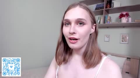 Mia online show from 04-15-26, 03:19