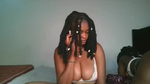 Snapshot of havanna_p chatting on 01-15-25, 09:20 Havanna online show from 01-15-25, 09:20