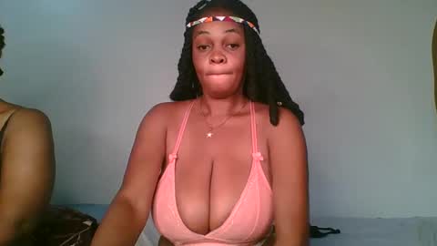 Snapshot of havanna_p chatting on 01-19-25, 03:29 Havanna online show from 01-19-25, 03:29