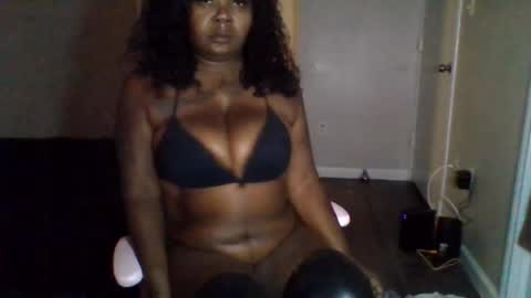 Snapshot of hawtchoc37 chatting on 06-18-26, 10:09 hawtchoc37 online show from 06-18-26, 10:09