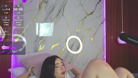 haylie  See you tonight at 8pm Colombia time online show from 12-07-24, 05:37