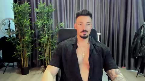 Snapshot of haydenspears chatting on 02-19-25, 01:17 HaydenSpears online show from 02-19-25, 01:17