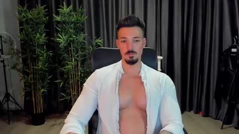 Snapshot of haydenspears chatting on 02-26-25, 05:17 HaydenSpears online show from 02-26-25, 05:17