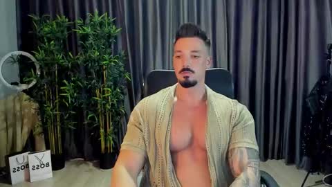 Snapshot of haydenspears chatting on 10-10-25, 02:27 HaydenSpears online show from 10-10-25, 02:27