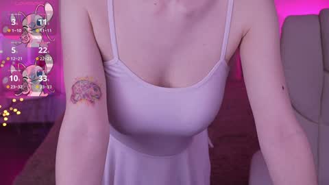 haylaamber online show from 02-04-25, 08:06