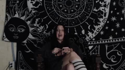 Hayle Woods online show from 12-12-24, 05:52