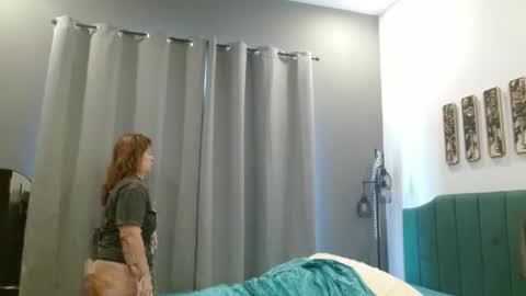 Hazel online show from 04-06-26, 03:13