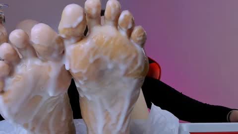 Hazel online show from 03-01-25, 03:16