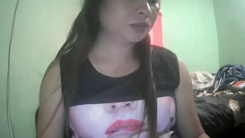 Snapshot of hazeldhane chatting on 01-15-26, 12:26 hazeldhane online show from 01-15-26, 12:26