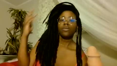 Hazel Hanes online show from 01-10-26, 04:14