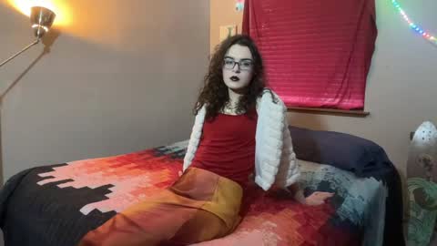 Hazel online show from 05-21-26, 04:36