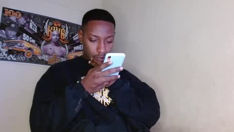 Snapshot of hazlan_420 chatting on 10-05-25, 11:19 hazlan_420 online show from 10-05-25, 11:19