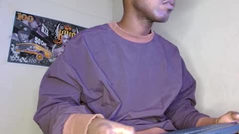 Snapshot of hazlan_420 chatting on 10-31-25, 09:43 hazlan_420 online show from 10-31-25, 09:43