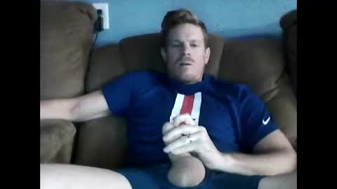 Snapshot of heags83 chatting on 12-15-24, 12:17 heags83 online show from 12-15-24, 12:17