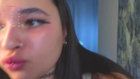 Snapshot of heartbreakermia chatting on 12-01-25, 04:06 heartbreakermia online show from 12-01-25, 04:06