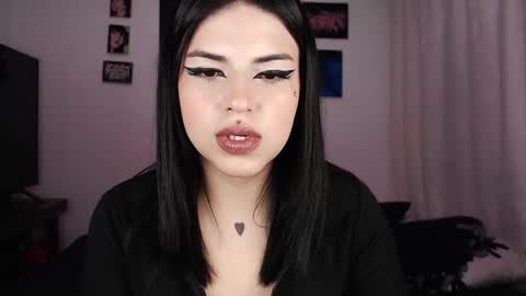 HEATHER DEMONZX   Please help me to reach 100 thumbs up online show from 09-12-25, 12:33