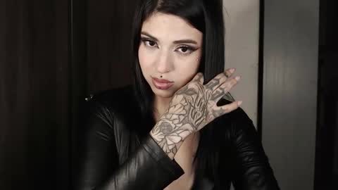 Snapshot of heatherdemonzx_ chatting on 02-15-26, 07:51 HEATHER DEMONZX Please help me to reach 100 thumbs up online show from 02-15-26, 07:51