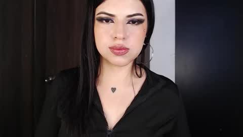 Snapshot of heatherdemonzx_ chatting on 03-12-26, 10:49 HEATHER DEMONZX Please help me to reach 100 thumbs up online show from 03-12-26, 10:49