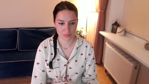 Heaven girl online show from 12-01-24, 10:43