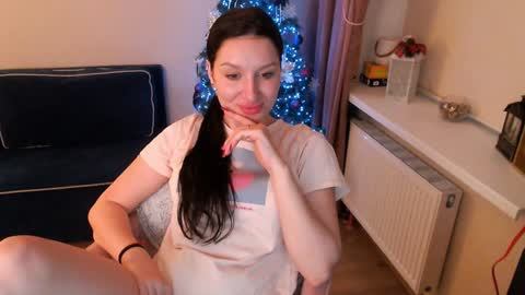 Heaven girl online show from 01-13-25, 12:19