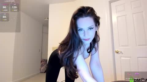 Snapshot of heaveniabb chatting on 12-18-24, 03:58 Helen online show from 12-18-24, 03:58