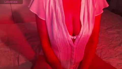 Snapshot of heavenlykiss chatting on 06-16-26, 08:28 Chani online show from 06-16-26, 08:28