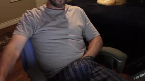Snapshot of heavilyhung chatting on 07-05-26, 04:19 John online show from 07-05-26, 04:19