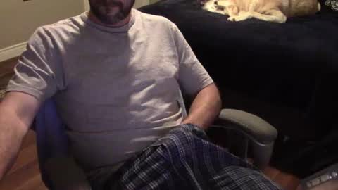 Snapshot of heavilyhung chatting on 07-07-26, 06:47 John online show from 07-07-26, 06:47