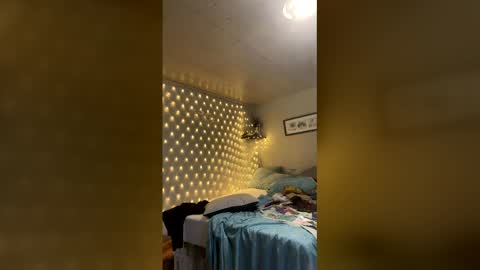 Snapshot of heavylowlush chatting on 03-16-26, 05:06 sydney creamz online show from 03-16-26, 05:06