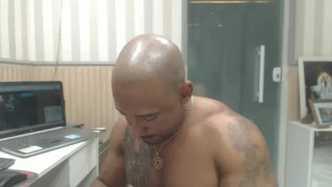 hebertgomes online show from 10-24-25, 01:57