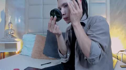 Keira Hecate online show from 11-22-25, 08:30