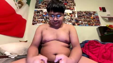 Snapshot of hectorsexyboy932374 chatting on 01-06-26, 08:40 Hector online show from 01-06-26, 08:40
