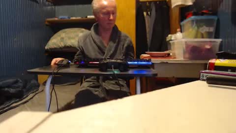 Snapshot of hedonista67 chatting on 12-31-24, 04:14 hedonista67 online show from 12-31-24, 04:14