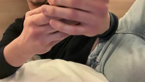 Snapshot of hedonistfr chatting on 12-15-25, 04:11 hedonistfr online show from 12-15-25, 04:11