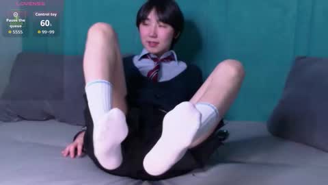 HEEJIN online show from 11-30-25, 08:24