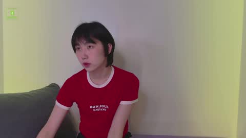 HEEJIN online show from 05-08-26, 04:18