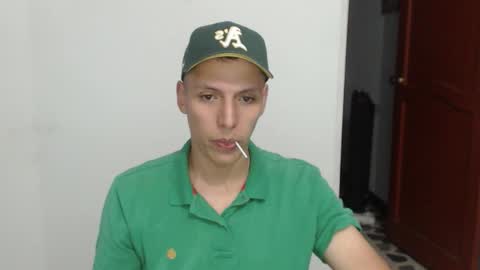 Snapshot of hefesto_69 chatting on 10-25-25, 12:29 hefesto_69 online show from 10-25-25, 12:29